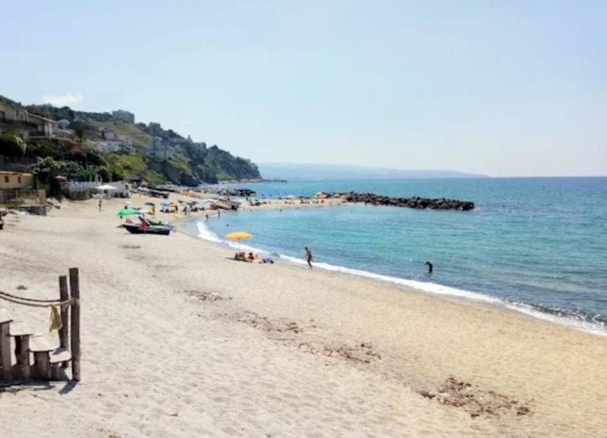 Casa Di Giorgio-Fronte Spiaggia 피조 외부 사진
